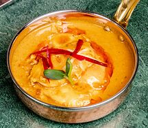 Карри с яичными каплями Egg Drop Curry