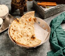 Тандури наан с маслом / Butter tandoori roti