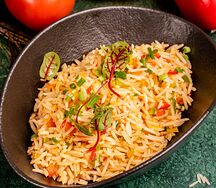 Жареный рис с курицей 