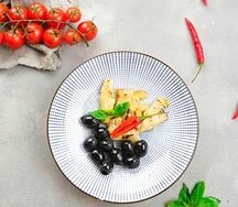 Оливки и артишоки маринованные