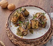 Рулетики из баклажанов