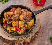Свиной рябчик с картофелем на сковороде