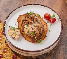 Свиная вырезка с лисичками