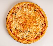 Пицца с курицей и грибами
