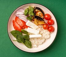 С хрустящим баклажаном и фетой