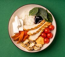 С цыплёнком и овощами гриль