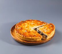 Киш Жюльен с курицей и грибами