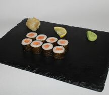 Ролл Сяке маки