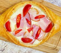 Хачапури с беконом