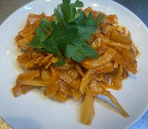 Капуста квашеная тушёная с беконом