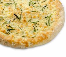 Фокачча с розмарином и пармезаном