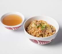 Жареный рис с курицей