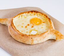 Хачапури по-аджарски