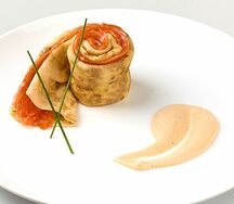 Блин с лососем и крем-сыром