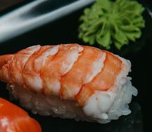 Суши с креветкой
