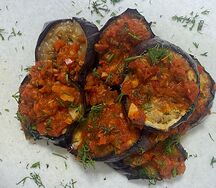 Баклажан с аджикой