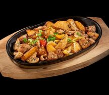 Жаркое по-домашнему с курицей и шампиньонами