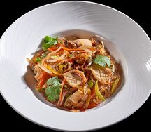 Японская лапша с кальмаром и мидиями
