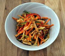 Салат с копченой курицей