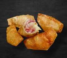 Мини чебуреки с ветчиной и сыром моцарелла