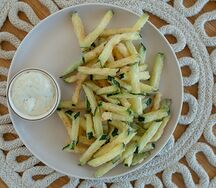 Кабачок фри с соусом Тартар