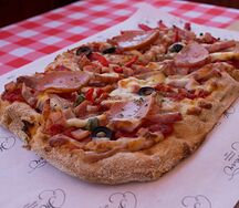 Римская пицца Мясная ассорти