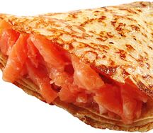 Блин с семгой и сыром