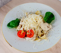 Феттуччине с курицей и грибами