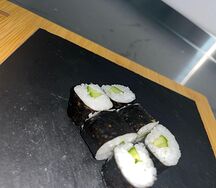 Хосомаки с огурцом