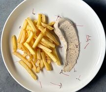 Картофель фри с трюфельным айоли