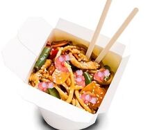 Рис с тигровыми креветками и соусом на выбор