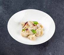 Пельмени из индейки со сметаной