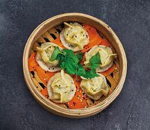 Манты с фермерским цыпленком