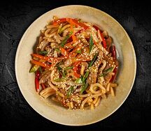 Wok со свининой в кисло-сладком соусе