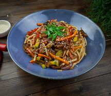 Wok со свининой 