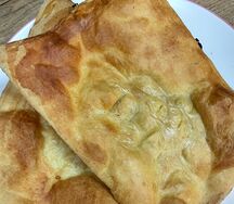 Слойка с курицей и сыром