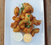 Чуррос с морской солью, травами и чесноком