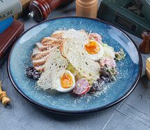 Цезарь с курицей