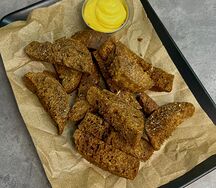 Пивные гренки с сырным соусом