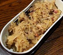 Белая капуста с беконом по-баварски