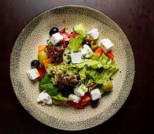 Овощной с греческим сыром, травами и маслом петрушки