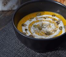 Тыквенный крем-суп с семечками