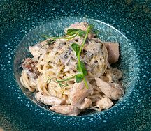Паста с цыплёнком и грибами