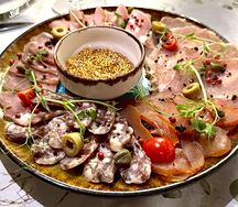 Мясная тарелка
