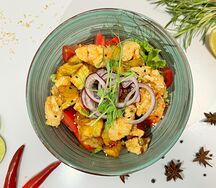 Салат с баклажаном и курочкой