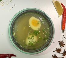 Бульон куриный с яйцом