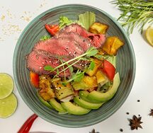 Салат с ростбифом и баклажаном