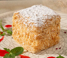 Наполеон с кремом Пломбир