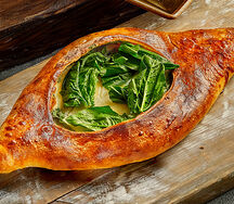 Хачапури с курицей и шпинатом