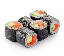 Ролл с лососем и авокадо